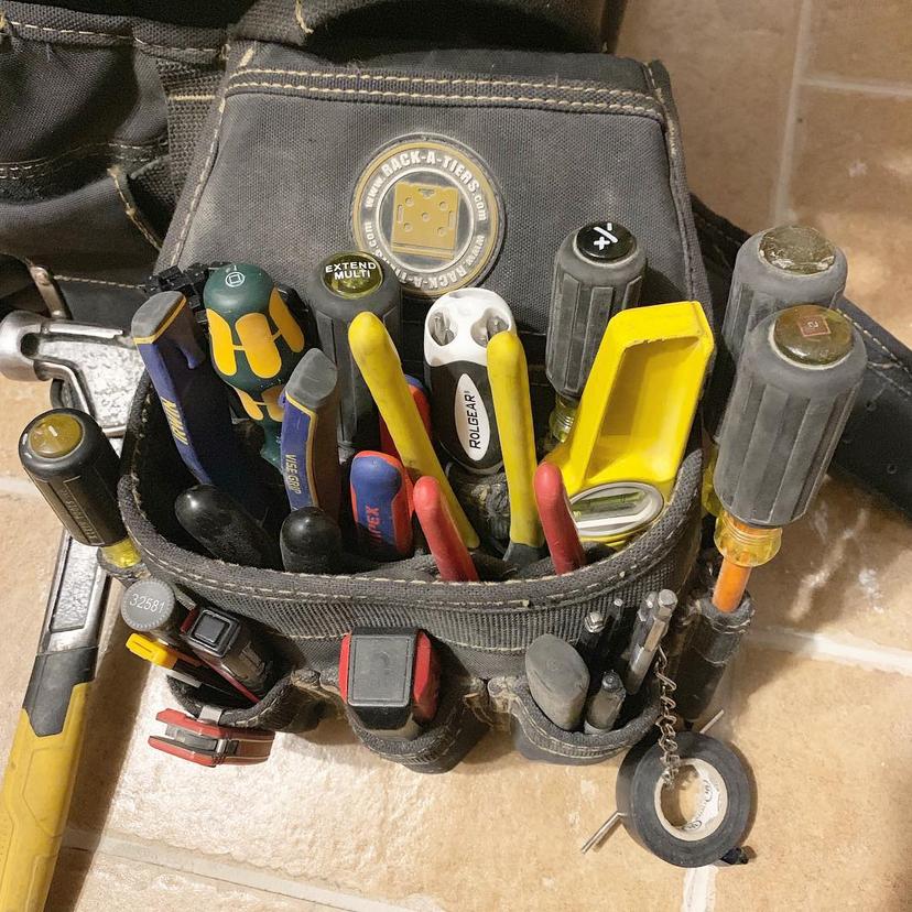 Electrician's Combo Tool Belt & Bag RackATiers